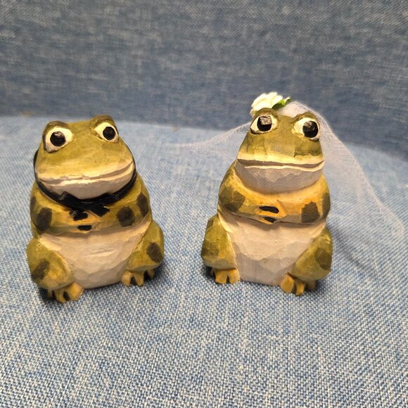 Pair of Frog Cake Toppers - Picture 1 of 5